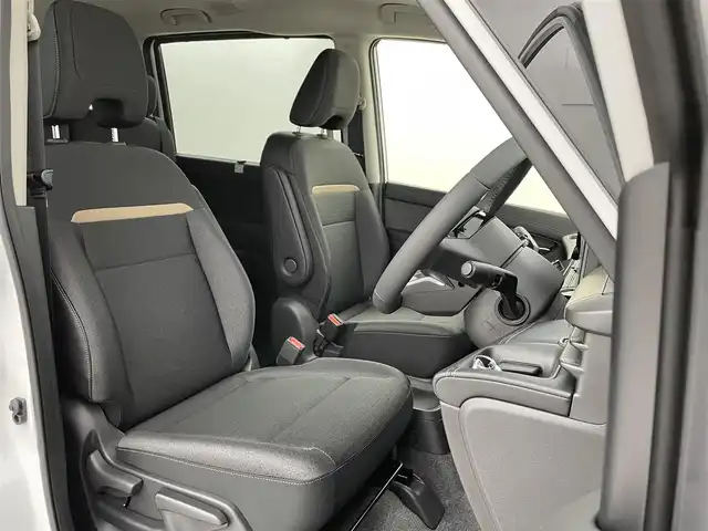 日産 セレナ e－パワー ハイウェイスター V 福岡県 2025(令7)年 0.1万km未満 プリズムホワイト 登録済未使用車　/純正１２．３型ナビ　/全方位カメラ　/ＥＴＣ２．０　/前後ドラレコ　/デジタルルームミラー　/ＡＣＣ　/コーナーセンサー　/エマージェンシーブレーキ　/レーンキープ　/ＢＳＭ　/両側電動スライドドア