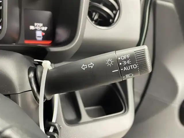 ホンダ Ｎ ＷＧＮ L スタイル+ビター 千葉県 2023(令5)年 1.4万km ブリティッシュグリーンP ホンダセンンシング/　・アダプティブ・クルーズ・コントロール（ACC）/　・車線維持支援システム（LKAS）/　・衝突軽減ブレーキ（CMBS）/　・誤発進抑制機能（前進）/　・歩行者事故低減ステアリング/　・路外逸脱抑制機能/　・先行車発進お知らせ機能/　・標識認識機能/　・オートハイビーム/　・誤発進抑制機能（後進）/純正9インチメモリナビ/　CD/DVD/BT/USB/フルセグTV/バックカメラ/ETC/電子パーキング/オートホールドブレーキ/ステアリングスイッチ/前席シートヒーター/ハーフレザーシート/純正フロアマット/LEDヘッドライト/ドアバイザー/ウィンカーミラー