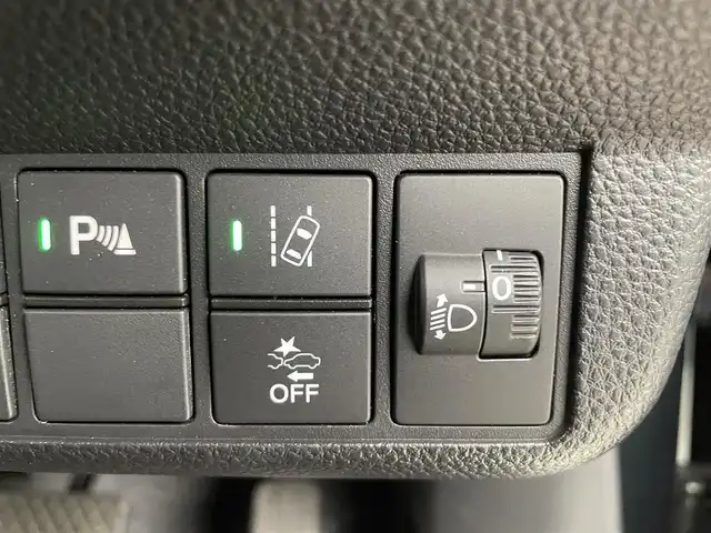 ホンダ Ｎ ＷＧＮ L スタイル+ビター 千葉県 2023(令5)年 1.4万km ブリティッシュグリーンP ホンダセンンシング/　・アダプティブ・クルーズ・コントロール（ACC）/　・車線維持支援システム（LKAS）/　・衝突軽減ブレーキ（CMBS）/　・誤発進抑制機能（前進）/　・歩行者事故低減ステアリング/　・路外逸脱抑制機能/　・先行車発進お知らせ機能/　・標識認識機能/　・オートハイビーム/　・誤発進抑制機能（後進）/純正9インチメモリナビ/　CD/DVD/BT/USB/フルセグTV/バックカメラ/ETC/電子パーキング/オートホールドブレーキ/ステアリングスイッチ/前席シートヒーター/ハーフレザーシート/純正フロアマット/LEDヘッドライト/ドアバイザー/ウィンカーミラー