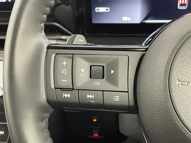 日産 セレナ ハイウェイスター V 埼玉県 2023(令5)年 0.3万km ダイヤモンドブラック ＡＬＰＩＮＥＳＴＹＬＥ　フルエアロ　プロパイロット　１２．３インチメーカーナビ　全方位　ワイヤレス充電　インテリジェントルームミラー　ＢＳＩ　フリップダウンモニター　ＥＴＣ２．０　ハンズフリー　地デジ