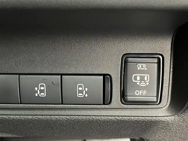日産 セレナ ハイウェイスター V 埼玉県 2023(令5)年 0.3万km ダイヤモンドブラック ＡＬＰＩＮＥＳＴＹＬＥ　フルエアロ　プロパイロット　１２．３インチメーカーナビ　全方位　ワイヤレス充電　インテリジェントルームミラー　ＢＳＩ　フリップダウンモニター　ＥＴＣ２．０　ハンズフリー　地デジ