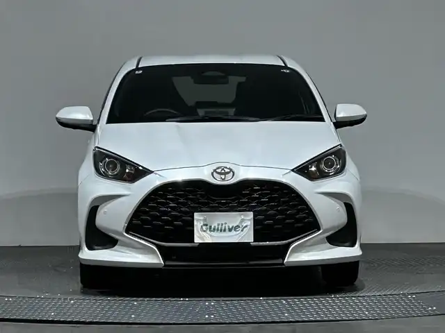 トヨタ ヤリス ハイブリッド G 愛媛県 2024(令6)年 0.5万km プラチナホワイトパールマイカ 純正ナビ　フルセグＴＶ　ＨＤＭＩ　Ｂｌｕｅｔｏｏｔｈ　追従型クルーズコントロール　アラウンドビューモニター　前後コーナーセンサー　ＬＥＤヘッドライト　オートマチックハイビーム
