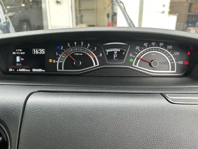 ホンダ Ｎ ＢＯＸ カスタム L ターボ スタイル+ブラック 茨城県 2022(令4)年 0.7万km プラチナホワイトパール プッシュスタート/スマートキー/アイドリングストップ/クルーズコントロール/純正ナビ/Bluetooth/前後ドラレコ/前席シートヒーター/両側パワースライドドア/純正フロアマット/コーナーセンサー/オートマチックハイビーム