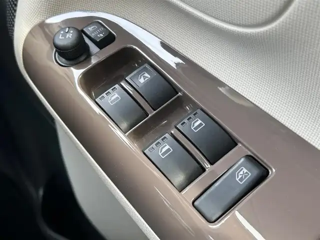 ダイハツ ムーヴ キャンバス X メイクアップ SA Ⅲ 岩手県 2018(平30)年 5.3万km ブラックマイカメタリック スマートアシスト/　　・衝突回避支援ブレーキ/　　・車線逸脱警報/　　・誤発進抑制制御/メモリナビ/　　BT/CD/DVD/バックカメラ/両側パワースライドドア/HIDオートライト/スマートキー/ETC