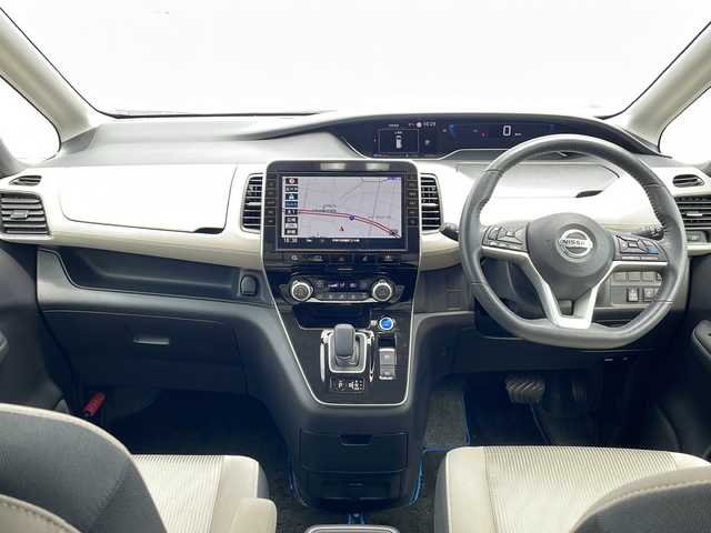 日産 セレナ e－パワー ハイウェイスター V 三重県 2019(令1)年 3.8万km ダイヤモンドブラック 純正ナビ/全周囲カメラ/クルーズコントロール/フリップダウンモニター/両側パワースライドドア/横滑り防止/ビルトインETC/ドライブレコーダー/LEDヘッドライト/オートライト/ウィンカーミラー/純正15インチアルミホイール/プッシュスタート/スマートキー/純正フロアマット/スペアキー/パーキングアシスト/電動格納ミラー/禁煙車/取扱説明書/保証書