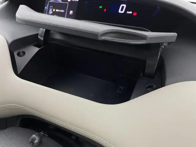 日産 セレナ e－パワー ハイウェイスター V 大阪府 2019(令1)年 3.8万km ダイヤモンドブラック プロパイロット/エマージェンシーブレーキ/フリップダウンモニター/純正メモリナビ/　　CD/DVD/BT/フルセグTV/アラウンドビューモニター/両側パワースライドドア/LEDオートライト/フォグランプ/純正15インチアルミホイール/車線逸脱防止支援システム/車線逸脱警報/オートブレーキホールド/コーナーセンサー/スマートキー/ビルトインETC