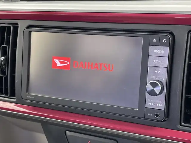 ダイハツ ブーン シルク 新潟県 2016(平28)年 3.9万km ダークエメラルドマイカ 純正ディーラーオプションナビ(NSZP-W66DE)/AM FM CD DVD Bluetooth USB/LEDオートライト/スマートキー2本/プッシュスタート/アイドリングストップ/純正フロアマット/ベンチシート/シートベルトリマインダー/エマージェンシーストップシグナル/電動格納機能付ウインカーミラー/フルセグTV/ETC/前方ドライブレコーダー