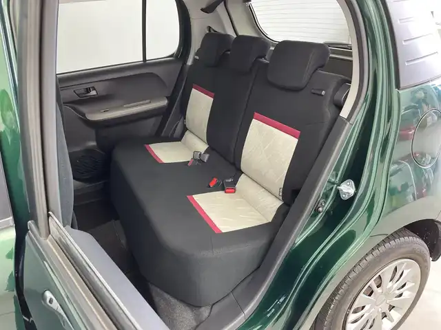 ダイハツ ブーン シルク 新潟県 2016(平28)年 3.9万km ダークエメラルドマイカ 純正ディーラーオプションナビ(NSZP-W66DE)/AM FM CD DVD Bluetooth USB/LEDオートライト/スマートキー2本/プッシュスタート/アイドリングストップ/純正フロアマット/ベンチシート/シートベルトリマインダー/エマージェンシーストップシグナル/電動格納機能付ウインカーミラー/フルセグTV/ETC/前方ドライブレコーダー