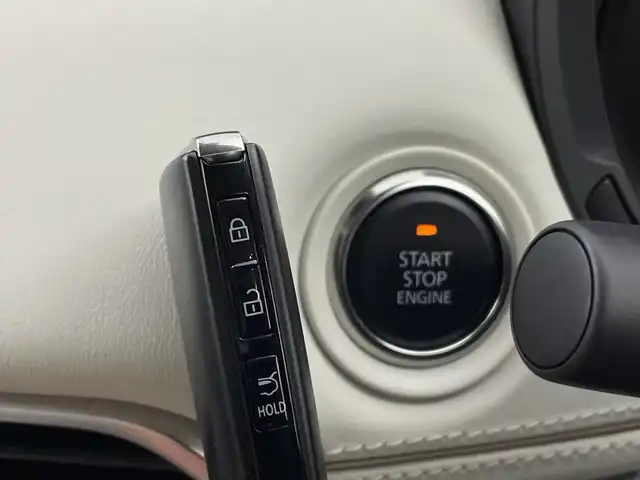 マツダ ＣＸ－６０ XD エクスクルーシブモード 新潟県 2023(令5)年 2.8万km ジェットブラックマイカ 4WD/i-Activesense/サンルーフ/BOSEプレミアムサウンド/純正SDナビ/(AM/FM/SD/フルセグ/Bluetooth)/全方位モニター/前後ドライブレコーダー/パワーバックドア/レーダークルーズコントロール/LEDオートライト/レザーシート/全席シートヒーター/前席エアシート/前席パワーシート/ステアリングヒーター/純正20インチアルミホイール/置くだけ充電/純正フロアマット/スマートキー/スペアキー/ETC