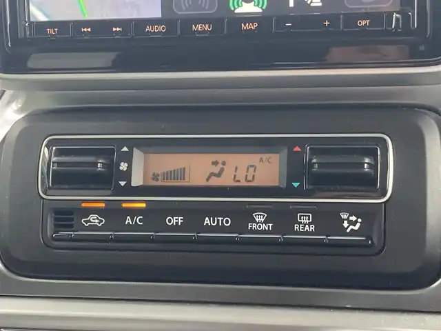 スズキ スペーシア ギア HYBRID XZターボ 島根県 2019(平31)年 3.2万km ツールグリーンパールメタリック/ガンメタリック2トーンルーフ ワンオーナー /社外SDナビ(CD/DVD/BT/フルセグ)/全方位カメラ/衝突被害軽減ブレーキ/車線逸脱警告/両側パワースライドドア /前席シートヒーター /前方ドライブレコーダー/ヘッドアップディスプレイ/オートライト/LEDヘッドライト/パドルシフト/ETC/純正ゴムフロアマット/電動格納ミラー/ミラーウィンカー /社外AW付きスタッドレスタイヤ積み込み/取扱説明書/保証書