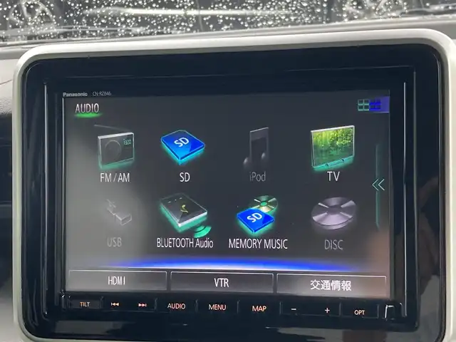 スズキ スペーシア ギア HYBRID XZターボ 島根県 2019(平31)年 3.2万km ツールグリーンパールメタリック/ガンメタリック2トーンルーフ ワンオーナー /社外SDナビ(CD/DVD/BT/フルセグ)/全方位カメラ/衝突被害軽減ブレーキ/車線逸脱警告/両側パワースライドドア /前席シートヒーター /前方ドライブレコーダー/ヘッドアップディスプレイ/オートライト/LEDヘッドライト/パドルシフト/ETC/純正ゴムフロアマット/電動格納ミラー/ミラーウィンカー /社外AW付きスタッドレスタイヤ積み込み/取扱説明書/保証書