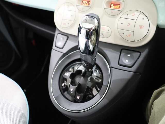フィアット ５００ メンティーナ 静岡県 2015(平27)年 4.1万km LATTE MENTA ポータブルナビ(AVIC-MP33)/ワンセグTV/CD・AM・FM/ハーフレザーシート/純正ドラレコ/ガラスルーフ/ETC/純正15インチAW/スペアキー