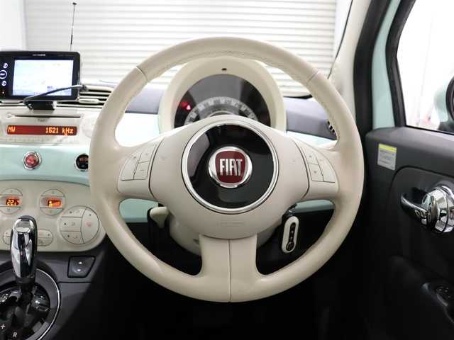 フィアット ５００ メンティーナ 静岡県 2015(平27)年 4.1万km LATTE MENTA ポータブルナビ(AVIC-MP33)/ワンセグTV/CD・AM・FM/ハーフレザーシート/純正ドラレコ/ガラスルーフ/ETC/純正15インチAW/スペアキー
