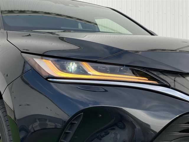 トヨタ ハリアー ハイブリッド G レザーパッケージ 香川県 2021(令3)年 3.5万km プレシャスブラックパール 登録時走行距離：34970km/メーカー純正ナビ/　BT接続/バックカメラ/プリクラッシュセーフティシステム/レーンキープアシスト/レーダークルーズコントロール/クリアランスソナー/オートハイビーム/LEDヘッドライト/オートライト/フォグランプ/デジタルインナーミラー/ビルトインETC/MTモード付AT/電子パーキングブレーキ/ブラックレザーシート/シートベンチレーション/パワーシート/シートメモリ/プッシュスタート/スマートキー/スペアキー