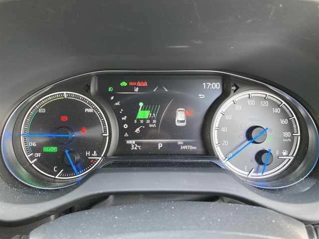 トヨタ ハリアー ハイブリッド G レザーパッケージ 香川県 2021(令3)年 3.5万km プレシャスブラックパール 登録時走行距離：34970km/メーカー純正ナビ/　BT接続/バックカメラ/プリクラッシュセーフティシステム/レーンキープアシスト/レーダークルーズコントロール/クリアランスソナー/オートハイビーム/LEDヘッドライト/オートライト/フォグランプ/デジタルインナーミラー/ビルトインETC/MTモード付AT/電子パーキングブレーキ/ブラックレザーシート/シートベンチレーション/パワーシート/シートメモリ/プッシュスタート/スマートキー/スペアキー