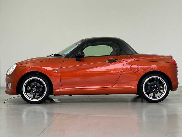 ダイハツ コペン セロS 愛知県 2016(平28)年 9.4万km トニコオレンジメタリック 電動オープン/純正DIATONEナビ(NMZM-W66D)/・AM/FM/・CD/DVD/・Bluetooth/・フルセグTV/・SD音楽録音/バックカメラ/ドライブレコーダー/RAYS 16インチAW/純正フロアマット/シートヒーター /ETC/取扱説明書/保証書