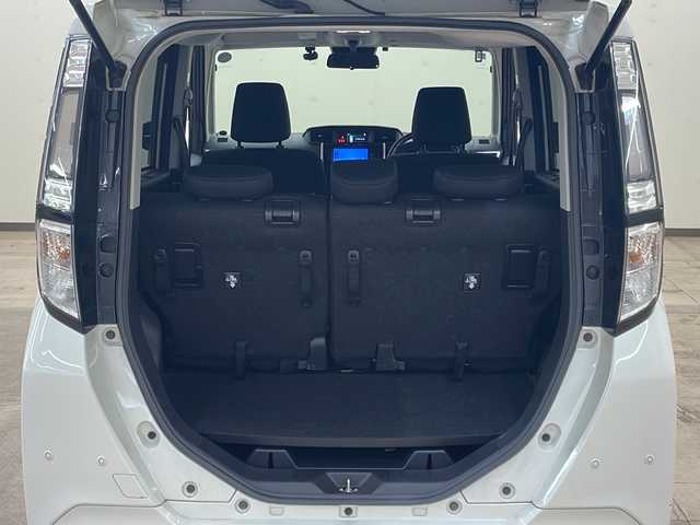 ダイハツ トール カスタムG リミテッド SAⅢ 道央・札幌 2019(平31)年 3.1万km パールホワイトⅢ /4WD//純正ナビ：NSZT-W69D/（CD/DVD/BT/SD/ラジオ/フルセグ）//純正エンジンスターター//寒冷地仕様//フロントワイパーデアイサー//両側パワースライドドア//ETC//衝突被害軽減システム//オートハイビーム//横滑り防止装置//アイドリングストップ//シートヒーター（運転席、助手席）//オートライト//フォグライト//社外ドライブレコーダー//社外AW冬タイヤ積み込み//電動格納ミラー//スペアキー1本