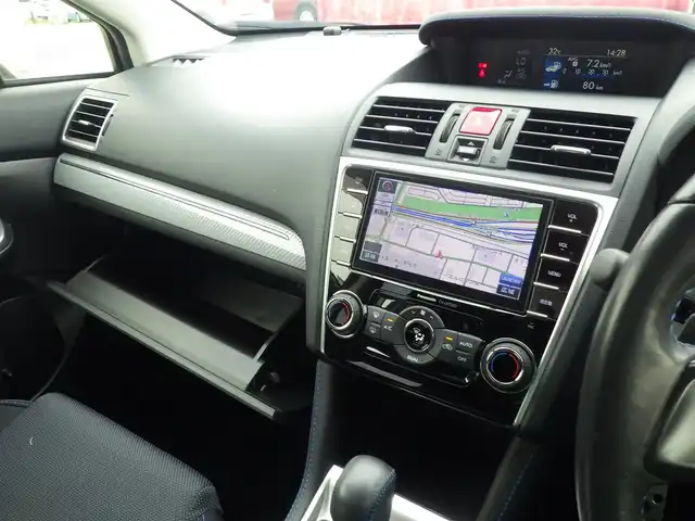 スバル レヴォーグ 1．6GT－S アイサイト 千葉県 2015(平27)年 5.1万km クリスタルホワイトP アイサイト/SIドライブ/レーダークルーズコントロール/純正SDナビ/地デジTV/【DVD/CD再生機能　Bluetooth接続】/バックカメラ/革巻きステアリング/パドルシフト/ETC/LEDヘッドライト/フォグライト/ウインカーミラー/純正18インチアルミホイル/サイド/カーテンエアバッグ/キーレスアクセス