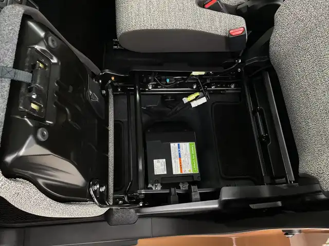 スズキ スペーシア HYBRID G 新潟県 2024(令6)年 0.2万km 茶 デュアルセンサーブレーキサポートII/両側スライドドア/LEDオートライト/電格ミラー/スマートキー/スペアキー