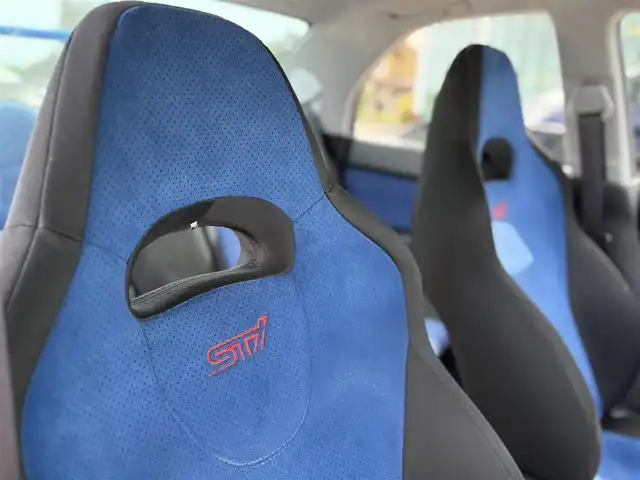 スバル インプレッサ ＷＲＸ STi 東京都 2003(平15)年 6.2万km WRブルーマイカ 純正BBS製17インチアルミ/STI製ストラットタワーバー/STI製３蓮メーター/TEIN製車高調キット/トラスト製マフラー/ブリッツ製エアクリーナー/ブリッツ製インタークーラー/ブリッツ製ラジエター/ないる屋製Frバンパー/ないる屋製サイドステップ/ないる屋製Frフェンダー/ないる屋製ボンネット/純正DVDナビ/ETC/純正フロアマット/HIDヘッドライト/保証書/整備記録簿/取扱説明書