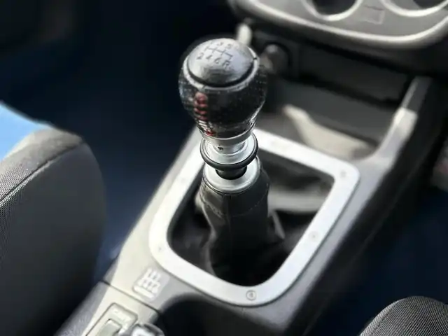 スバル インプレッサ ＷＲＸ STi 東京都 2003(平15)年 6.2万km WRブルーマイカ 純正BBS製17インチアルミ/STI製ストラットタワーバー/STI製３蓮メーター/TEIN製車高調キット/トラスト製マフラー/ブリッツ製エアクリーナー/ブリッツ製インタークーラー/ブリッツ製ラジエター/ないる屋製Frバンパー/ないる屋製サイドステップ/ないる屋製Frフェンダー/ないる屋製ボンネット/純正DVDナビ/ETC/純正フロアマット/HIDヘッドライト/保証書/整備記録簿/取扱説明書