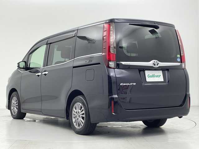 トヨタ エスクァイア Gi 愛知県 2016(平28)年 5万km スパークリングブラックパールクリスタルシャイン 9インチ純正ナビ（NSZT-Y66T）/・Ｂｌｕｅｔｏｏｔｈ接続/・フルセグ/・CD/DVD/アルパイン後席モニター/クルーズコントロール/ビルトインＥＴＣ/バックカメラ/合皮シート/前席シートヒーター/両側パワースライドドア/レーンキープアシスト/純正アルミホイール/レーンキープアシスト/HIDオートライト/オートハイビーム/衝突被害軽減/フォグランプ