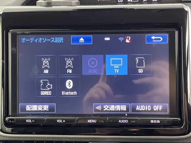 トヨタ エスクァイア Gi 愛知県 2016(平28)年 5万km スパークリングブラックパールクリスタルシャイン 9インチ純正ナビ（NSZT-Y66T）/・Ｂｌｕｅｔｏｏｔｈ接続/・フルセグ/・CD/DVD/アルパイン後席モニター/クルーズコントロール/ビルトインＥＴＣ/バックカメラ/合皮シート/前席シートヒーター/両側パワースライドドア/レーンキープアシスト/純正アルミホイール/レーンキープアシスト/HIDオートライト/オートハイビーム/衝突被害軽減/フォグランプ