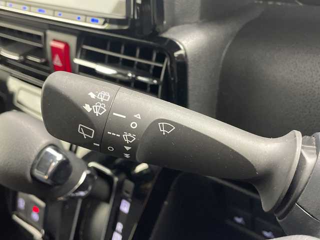 ダイハツ タント カスタム X 愛知県 2023(令5)年 2.1万km シャイニングホワイトパール ケンウッド８インチメモリナビ・フルセグTV/バックカメラ/両側パワースライドドア/純正LEDヘッドライト/ドライブレコーダー/シートヒーター/ハーフレザーシート/サイドエアバッグ/カーテンエアバッグ