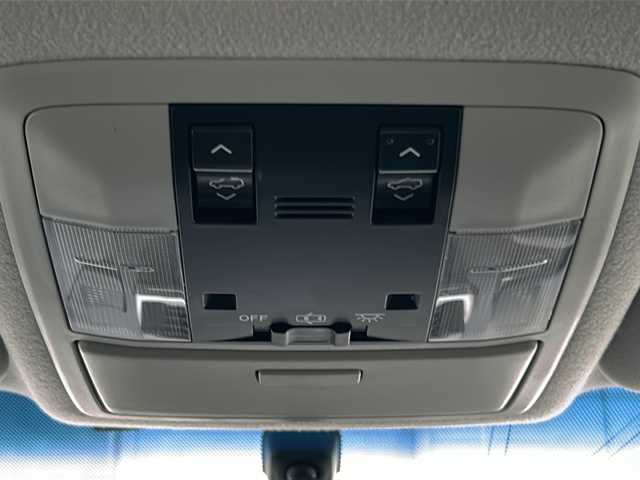 トヨタ ランドクルーザー プラド TX 埼玉県 2016(平28)年 6.4万km ブラック 純正ナビ /ETC　/バックカメラ /サンルーフ/LEDライト　/ルーフレール　/スマートキー/スペアキー１本/フォグランプ　/サイドステップ　/ステアリングスイッチ　/プッシュスタート　/電格ミラー　/オートライト　/フロアマット　/３列シート　/ISOFIX /ライトウォッシャー/TRC/パワーステアリング/パワーウィンドウ/保証書/取扱説明書