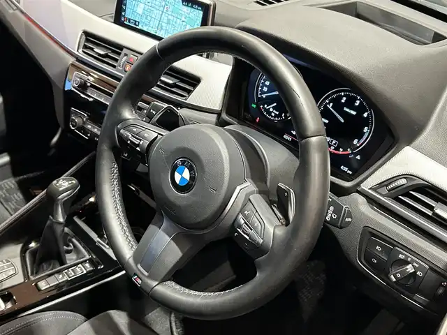 ＢＭＷ Ｘ１ xDrive 18d Mスポーツ 道央・札幌 2018(平30)年 4.6万km アルピンホワイトⅢ アドバンスドアクティブセーフティパッケージ/　・ACC/　・ヘッドアップディスプレイ/LEDヘッドライト/シートヒーター/純正HDDナビ/CD/DVD/USB/Bluetooth/バックカメラ/PDC/パーキングアシスト/パワーテールゲート