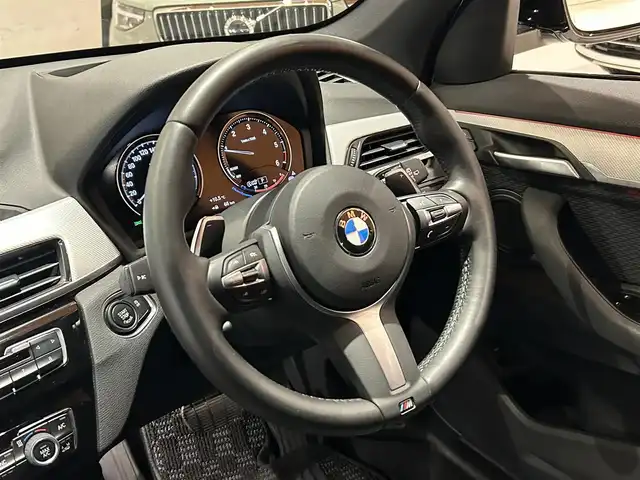 ＢＭＷ Ｘ１ xDrive 18d Mスポーツ 道央・札幌 2018(平30)年 4.6万km アルピンホワイトⅢ アドバンスドアクティブセーフティパッケージ/　・ACC/　・ヘッドアップディスプレイ/LEDヘッドライト/シートヒーター/純正HDDナビ/CD/DVD/USB/Bluetooth/バックカメラ/PDC/パーキングアシスト/パワーテールゲート