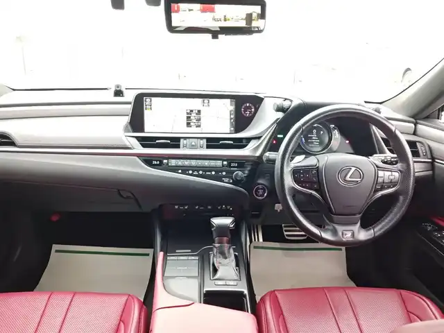 レクサス ＥＳ 300h Fスポーツ 福岡県 2019(平31)年 3.8万km ヒートブルーコントラストレイヤリング 〇ムーンルーフ/〇純正12.3インチハイブリッドナビゲーションシステム/〇フルセグTV/〇バックカメラ/〇ブラインドスポットモニター/〇ビルトインETC2.0/〇レーダークルーズコントロール/〇セーフティシステムプラス/〇3眼フルLEDヘッドランプ/〇デジタルインナーミラー/〇革巻きステアリングホイール/ステアリングヒーター/〇パドルシフト/〇合皮スポーツシート/シートヒーター/〇パワーシート/〇純正19インチアルミホイール/〇スマートエントリー/スタートシステム/〇アクセサリーソケット/〇禁煙車
