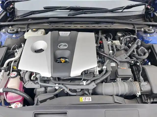 レクサス ＥＳ 300h Fスポーツ 福岡県 2019(平31)年 3.8万km ヒートブルーコントラストレイヤリング 〇ムーンルーフ/〇純正12.3インチハイブリッドナビゲーションシステム/〇フルセグTV/〇バックカメラ/〇ブラインドスポットモニター/〇ビルトインETC2.0/〇レーダークルーズコントロール/〇セーフティシステムプラス/〇3眼フルLEDヘッドランプ/〇デジタルインナーミラー/〇革巻きステアリングホイール/ステアリングヒーター/〇パドルシフト/〇合皮スポーツシート/シートヒーター/〇パワーシート/〇純正19インチアルミホイール/〇スマートエントリー/スタートシステム/〇アクセサリーソケット/〇禁煙車