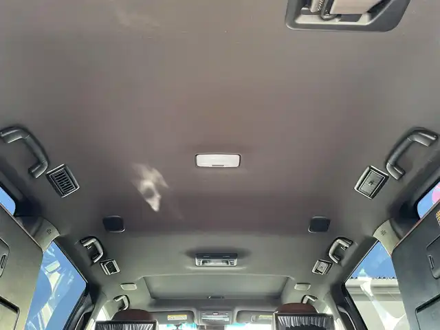 トヨタ ランドクルーザー ZX 群馬県 2017(平29)年 4.2万km ダークレッドマイカメタリック ワンオーナー/純正SDナビ/モデリスタフルエアロ/パーキングソナー/アダプティブクルーズコントロール/電動格納ミラー/本革+木目調ステアリング/木目調内装/シートセットポジションメモリー/Bluetooth/ステアリングスイッチ/ステアリングヒーター/ヘッドレストモニター/前席パワーシート/2列目前後パワーシート/LEDフォグランプ/LEDヘッドライト/V8/全周囲カメラ/AHB/純正20インチアルミホイール/純正フロアマット/前方ドライブレコーダー/サンルーフ/パワーステアリング/チップアップシート/純正ビルトインETC2.0/ルーフレール/スマートキー