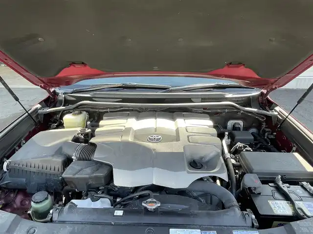 トヨタ ランドクルーザー ZX 群馬県 2017(平29)年 4.2万km ダークレッドマイカメタリック ワンオーナー/純正SDナビ/モデリスタフルエアロ/パーキングソナー/アダプティブクルーズコントロール/電動格納ミラー/本革+木目調ステアリング/木目調内装/シートセットポジションメモリー/Bluetooth/ステアリングスイッチ/ステアリングヒーター/ヘッドレストモニター/前席パワーシート/2列目前後パワーシート/LEDフォグランプ/LEDヘッドライト/V8/全周囲カメラ/AHB/純正20インチアルミホイール/純正フロアマット/前方ドライブレコーダー/サンルーフ/パワーステアリング/チップアップシート/純正ビルトインETC2.0/ルーフレール/スマートキー