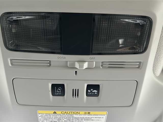 スバル フォレスター S－リミテッド 富山県 2016(平28)年 13.6万km クリスタルブラックシリカ ワンオーナー/スマートキー２本/レザーシート/4WD/パワーシート（D席メモリー付き）/社外メモリナビ（AVIC-ZH0999）/フルセグTV/CD/DVD再生/Bluetooth/ETC/バックカメラ/パドルシフト/アイドリングストップ/純正18インチAW/ACC/レーンキープアシスト/シートヒーター（全席）/LEDヘッドライト/フォグランプ/純正フロアマット/純正ドアバイザー/横滑り防止装置/BSM/電動格納ウィンカーミラー/ステアリングスイッチ/オートライト/革巻きステアリング/パワーバックドア/タイヤ積み込み/（スタッドレス225/60/R17）