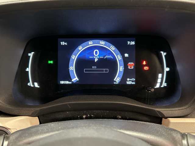 トヨタ シエンタ Z 埼玉県 2022(令4)年 2万km アーバンカーキ 純正フリップダウンモニター　/純正ディスプレイオーディオ（ナビ機能付）/　　CD/DVD/BT/フルセグ　/パノラミックビューモニター　/両側パワースライドドア　/レーダークルーズコントロール　/LED　/シートヒーター　/ステアリングヒーター　/ブラインドスポットモニター　/ETC