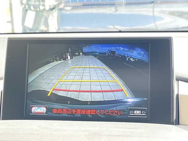 レクサス ＮＸ 300h バージョンL 愛知県 2016(平28)年 5.1万km ソニッククォーツ レクサスセーフティセンス/純正ナビ/サンルーフ/三眼LEDヘッドライト/本革レザー/バックカメラ/電動リアゲート/パワーシート/コーナーセンサー/純正アルミホイール/ETC2.0/パドルシフト/ステアリングヒーター/オートマチックハイビーム/ドライブレコーダー/衝突軽減システム/フルセグ/CD DVD/Bluetooth/ステアリングスイッチ/スマートキー/プッシュスタート