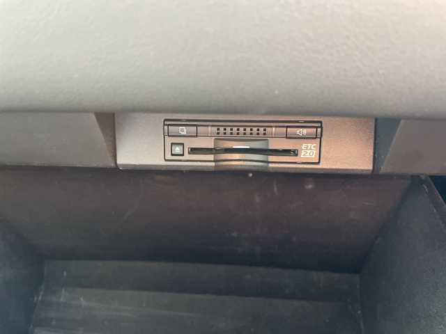 レクサス ＮＸ 300h バージョンL 愛知県 2016(平28)年 5.1万km ソニッククォーツ レクサスセーフティセンス/純正ナビ/サンルーフ/三眼LEDヘッドライト/本革レザー/バックカメラ/電動リアゲート/パワーシート/コーナーセンサー/純正アルミホイール/ETC2.0/パドルシフト/ステアリングヒーター/オートマチックハイビーム/ドライブレコーダー/衝突軽減システム/フルセグ/CD DVD/Bluetooth/ステアリングスイッチ/スマートキー/プッシュスタート