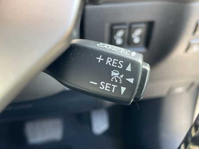 レクサス ＮＸ 300h バージョンL 愛知県 2016(平28)年 5.1万km ソニッククォーツ レクサスセーフティセンス/純正ナビ/サンルーフ/三眼LEDヘッドライト/本革レザー/バックカメラ/電動リアゲート/パワーシート/コーナーセンサー/純正アルミホイール/ETC2.0/パドルシフト/ステアリングヒーター/オートマチックハイビーム/ドライブレコーダー/衝突軽減システム/フルセグ/CD DVD/Bluetooth/ステアリングスイッチ/スマートキー/プッシュスタート