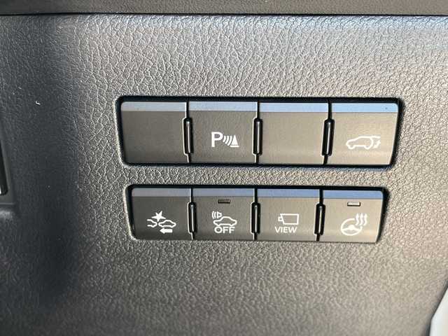 レクサス ＮＸ 300h バージョンL 愛知県 2016(平28)年 5.1万km ソニッククォーツ レクサスセーフティセンス/純正ナビ/サンルーフ/三眼LEDヘッドライト/本革レザー/バックカメラ/電動リアゲート/パワーシート/コーナーセンサー/純正アルミホイール/ETC2.0/パドルシフト/ステアリングヒーター/オートマチックハイビーム/ドライブレコーダー/衝突軽減システム/フルセグ/CD DVD/Bluetooth/ステアリングスイッチ/スマートキー/プッシュスタート