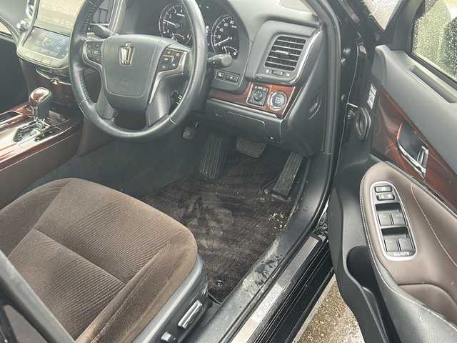 トヨタ クラウン ロイヤル ロイヤルサルーン i－Four 秋田県 2013(平25)年 7.8万km ブラック 純正ナビ/純正BT、CD、TV/純正16インチAW/ドライブレコーダー/コーナーセンサー/バックカメラ/ETC/スペアキー/４WD/取説、保証書