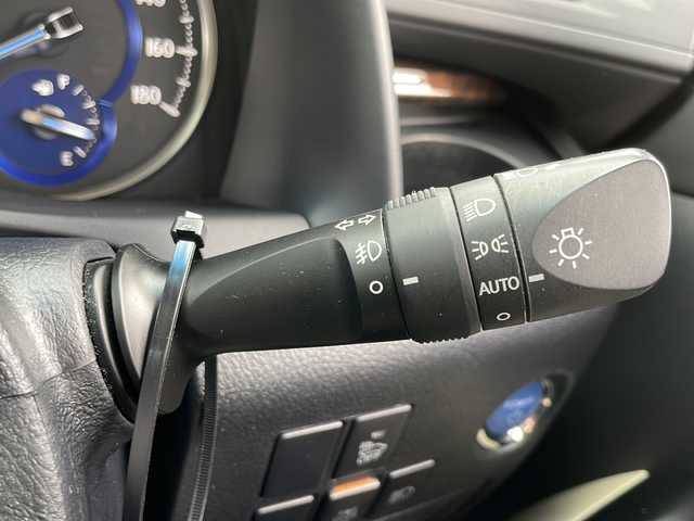 トヨタ アルファードハイブリット G 岩手県 2020(令2)年 4.7万km ホワイトパールクリスタルシャイン ４ＷＤ　メモリーナビ　ＢＴ　ＣＤ　ＤＶＤ　バックカメラ　サンルーフ　両側パワスライド　レザーシート　シートヒーター　エアシート　パワーシート　オートＬＥＤライトドラレコ　１７インチアルミ　スマートキー