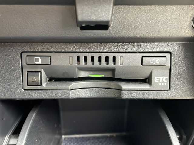 トヨタ アルファードハイブリット G 岩手県 2020(令2)年 4.7万km ホワイトパールクリスタルシャイン ４ＷＤ　メモリーナビ　ＢＴ　ＣＤ　ＤＶＤ　バックカメラ　サンルーフ　両側パワスライド　レザーシート　シートヒーター　エアシート　パワーシート　オートＬＥＤライトドラレコ　１７インチアルミ　スマートキー