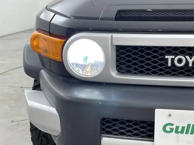 トヨタ ＦＪクルーザー カラーパッケージ 福岡県 2013(平25)年 5.5万km ブラック/ホワイト アルパインナビ／フルセグＴＶ　/バックカメラ　/ＥＴＣ　/クルーズコントロール　/コーナーセンサー　/リアデフロック　/ウインドシールドデアイサー　/横滑り防止装置　/電動格納式ドアミラー　/ＴＲＤアルミホイール