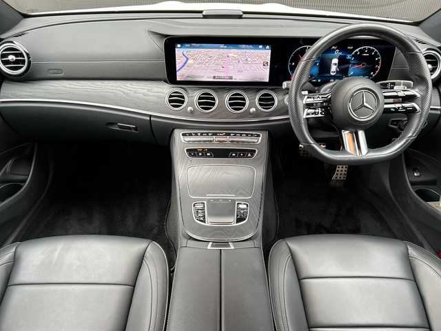 メルセデス・ベンツ Ｅ２００ 4マチック スポーツ 道東・釧路十勝 2021(令3)年 4.2万km ダイヤモンドホワイト ワンオーナー/４WD/エクスクルーシブパッケージ/　Burmesterサウンドシステム/　エアバランスパッケージ/　自動開閉トランク/　ヘッドアップディスプレイ/　後席シートヒーター/純正HDDナビ/　Type-C/BT/フルセグ/360°ビューカメラ/純正ETC2.0/純正前後ドライブレコーダー/アクティブクルーズコントロール/アクティブレーンアシスト/ブラインドスポットモニター/レザーシート/フロントパワーシート/ワイヤレス充電/純正19インチAW/純正フロアマット