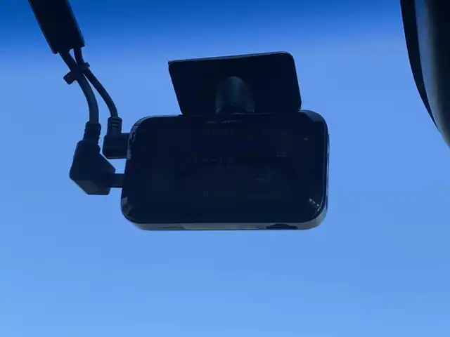 ホンダ オデッセイ アブソルート 大分県 2020(令2)年 4.3万km プレミアムヴィーナスブラックP ・純正10インチナビ(VXU-217DYi)/・フルセグ/・マルチビューカメラシステム/・Gathersリアフリップダウンモニター/・純正ビルトインETC2.0/・社外前後ドライブレコーダー/・パドルシフト/・ホンダセンシング/・レーンキープアシスト/・アダプティブクルーズコントロール/・クリアランスソナー/・D席パワーシート/・ハーフレザーシート/・2ndシートオットマン/・ハンズフリースライドドア/・両側パワースライドドア