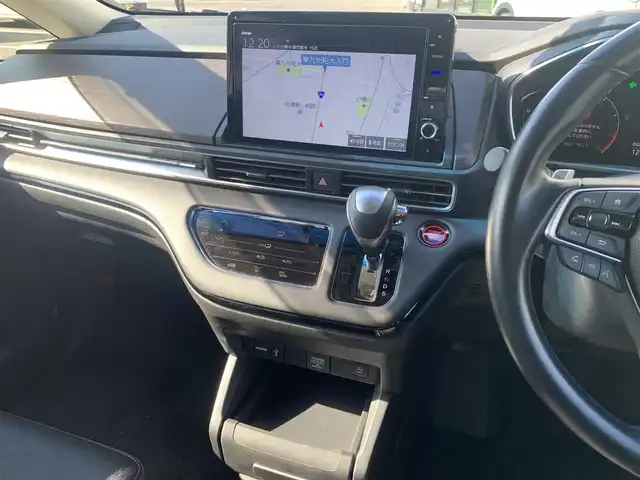 ホンダ オデッセイ アブソルート 大分県 2020(令2)年 4.3万km プレミアムヴィーナスブラックP ・純正10インチナビ(VXU-217DYi)/・フルセグ/・マルチビューカメラシステム/・Gathersリアフリップダウンモニター/・純正ビルトインETC2.0/・社外前後ドライブレコーダー/・パドルシフト/・ホンダセンシング/・レーンキープアシスト/・アダプティブクルーズコントロール/・クリアランスソナー/・D席パワーシート/・ハーフレザーシート/・2ndシートオットマン/・ハンズフリースライドドア/・両側パワースライドドア