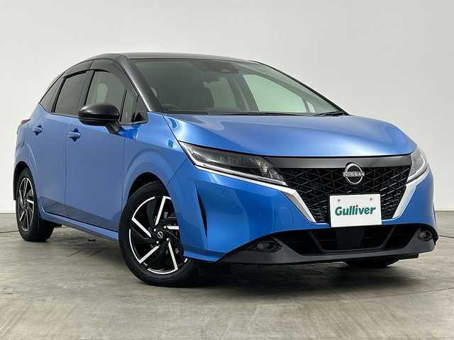 日産 ノート X 三重県 2020(令2)年 3.4万km ビビットブルー / スーパーブラック 2トーン /禁煙車//純正9インチMOPナビ//アラウンドビューモニター//純正OP本革シート//ワイヤレス充電//プロパイロット//エマージェンシーブレーキ//衝突軽減ブレーキ//レーンキープアシスト//レーダークルーズコントロール//ブラインドスポットモニター//オートハイビーム//純正ビルトインETC2.0//インテリジェントスマートルームミラー//前後コーナーセンサー//純正前方ドライブレコーダー//LED//フォグ//ステアリングヒーター