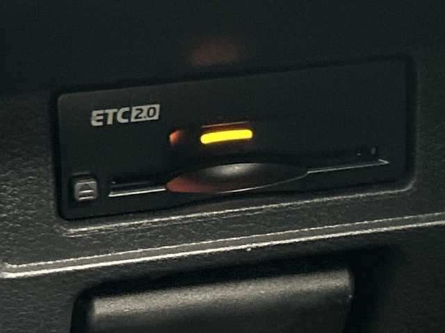 日産 ノート X 三重県 2020(令2)年 3.4万km ビビットブルー / スーパーブラック 2トーン /禁煙車//純正9インチMOPナビ//アラウンドビューモニター//純正OP本革シート//ワイヤレス充電//プロパイロット//エマージェンシーブレーキ//衝突軽減ブレーキ//レーンキープアシスト//レーダークルーズコントロール//ブラインドスポットモニター//オートハイビーム//純正ビルトインETC2.0//インテリジェントスマートルームミラー//前後コーナーセンサー//純正前方ドライブレコーダー//LED//フォグ//ステアリングヒーター